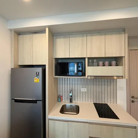 Cozy Entire 7th Floor With View * Pattaya