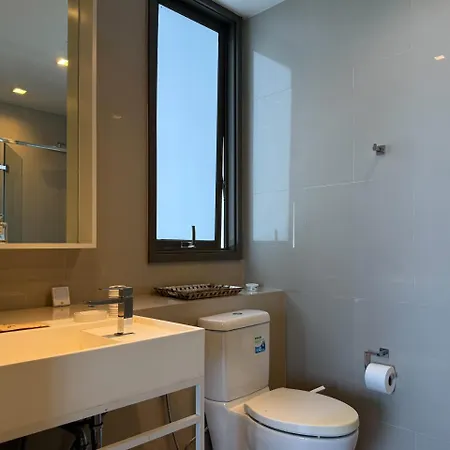 Cozy 2br L Sea View L Pool And Gym Apartment