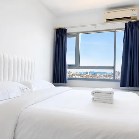 Centric Sea By Allen Apartment Pattaya