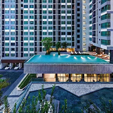 2 Bed Sea View Luxury - Location * Pattaya