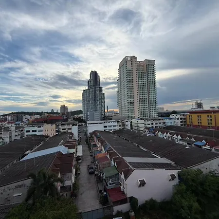 Cozy Entire 7th Floor With View * Pattaya