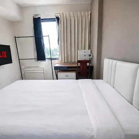 Luxury Balcony View With Open Sky And Greenery * Pattaya