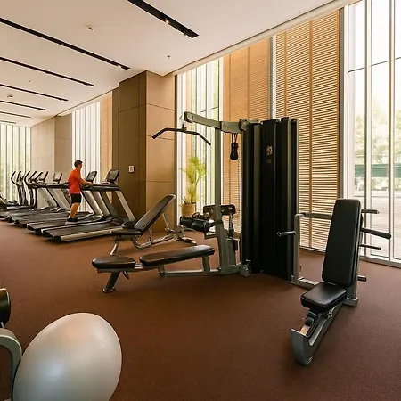 High Rise Luxury Near & Walking Street *