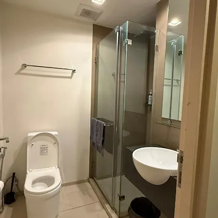 Apartment High Rise Luxury Near & Walking Street *