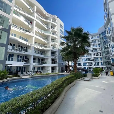 Vacation & & Grand Avenue Apartment *