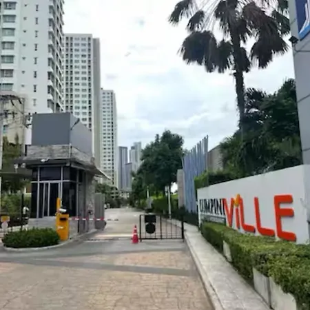Lumpini Naklua Apartment *