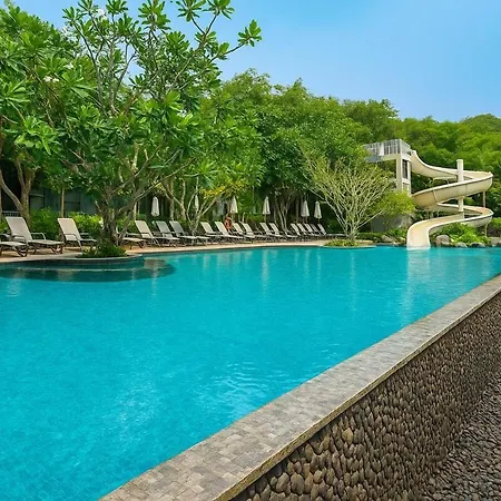 High Rise Luxury Near & Walking Street Apartment Pattaya