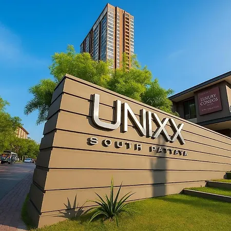 Apartment Luxury Balcony View With Open Sky And Greenery Pattaya
