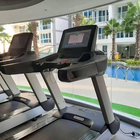 Vacation & & Grand Avenue Apartment Pattaya