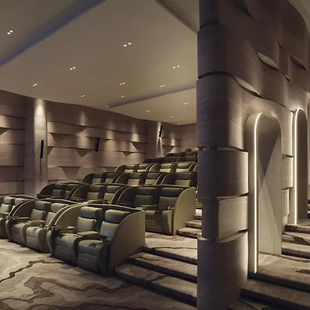 Grande Centre Point Voyage Hotel 5*
