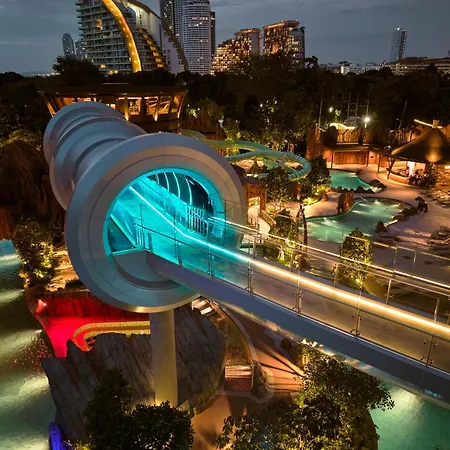 Grande Centre Point Voyage Hotel 5*