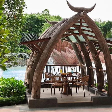 Grande Centre Point Voyage Hotel Pattaya