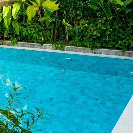 Lv Luxury Pool Villa *