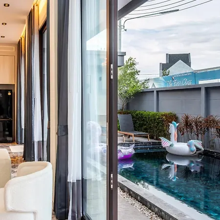 Bang Bang Pool Villa *