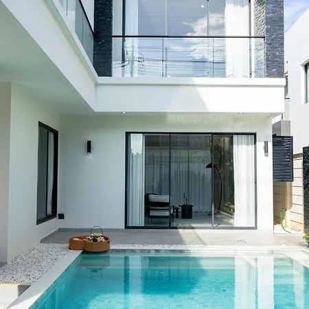 Lv Luxury Pool Villa Pattaya