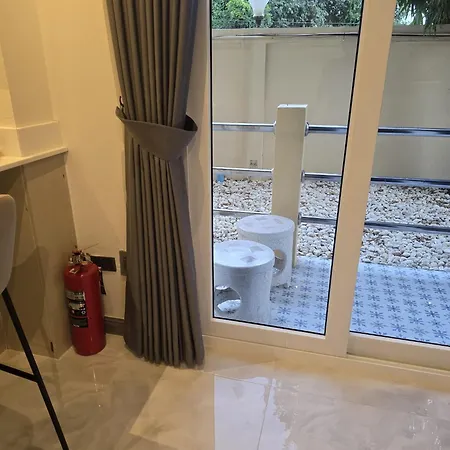Moonlight Pratumnak Soi 6 Apartment Pattaya