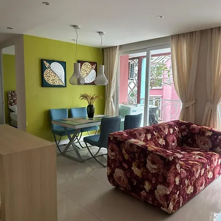 Grande Carreabian Pool Wiew Apartment Pattaya
