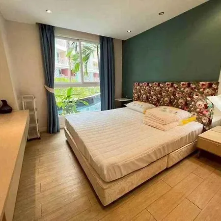Apartment Grande Carreabian Pool Wiew