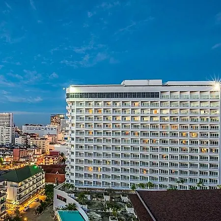 รายัล ทวินส์ พาเลซ โรงแรม 4*
