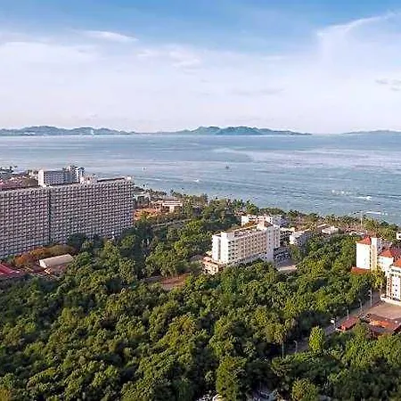 Dusit Grand View *