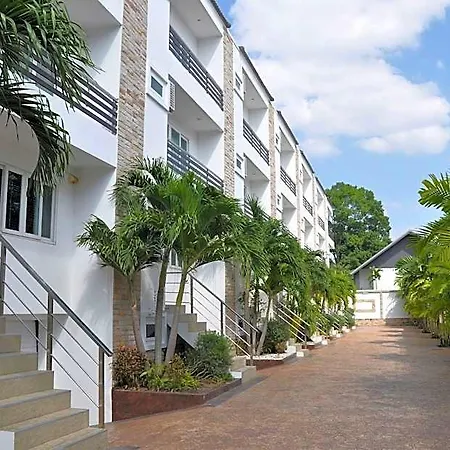 Hidden Palm Pool Hotel Pattaya