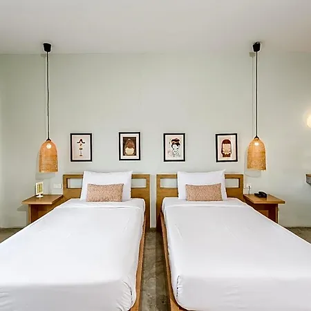 Yellow Moon Hotel