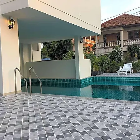 Baan Hinwong Hotel 2*
