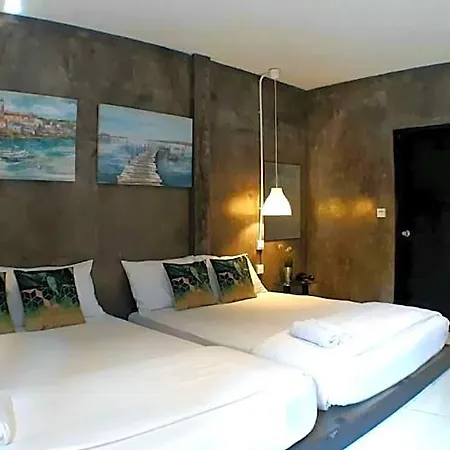 At Koh Larn Hotel