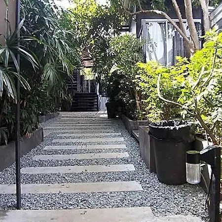 Hotel At Koh Larn