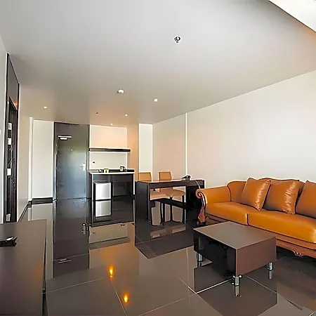 โรงแรม โฮเท็ล ซีเล็คชั่น พัทยา 4*