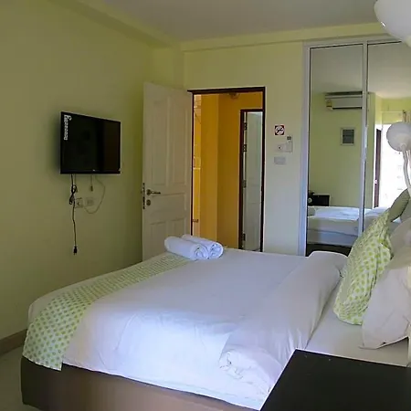 Pius Place Hotel 2*