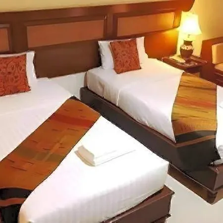 Phuphaya Resort Pattaya