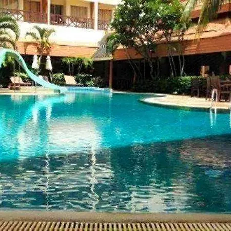 Resort Phuphaya Pattaya