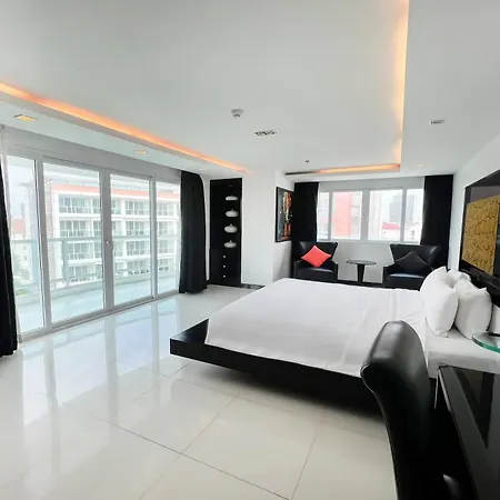 Nova By Compass Hospitality โรงแรม 4*