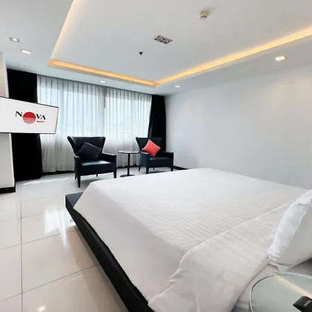 โรงแรม Nova By Compass Hospitality
