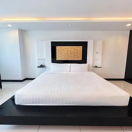 Nova By Compass Hospitality โรงแรม 4*