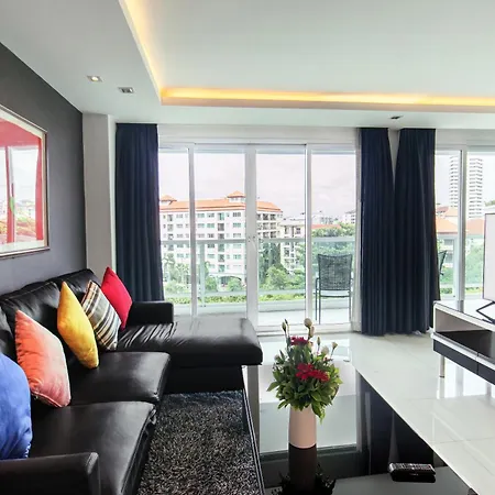 โรงแรม Nova By Compass Hospitality