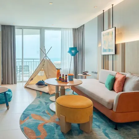 โรงแรม โรงแรมฮอลิเดย์อินน์ พัทยา Pattaya