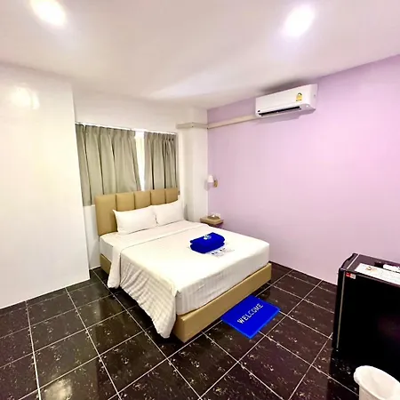 โรงแรม เบย์วอลค์ เรสซิเดนซ์ พัทยา - บาย ไทยวัฒน์ 3*