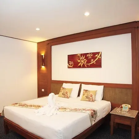 รายัล ทวินส์ พาเลซ 4*