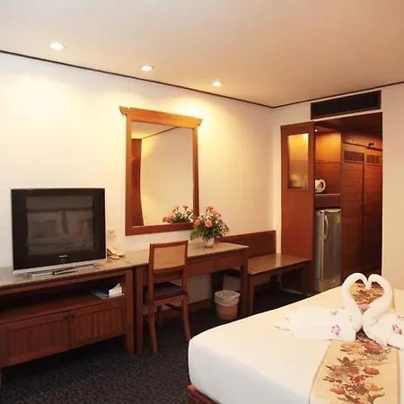 รายัล ทวินส์ พาเลซ โรงแรม