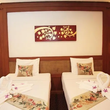 โรงแรม รายัล ทวินส์ พาเลซ 4*