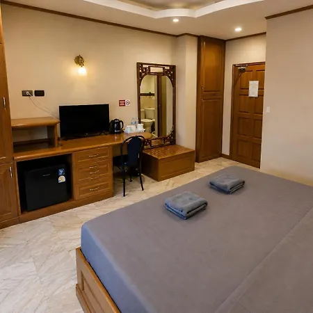 โรงแรม Max Pattaya