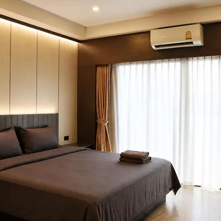 Max โรงแรม 2*