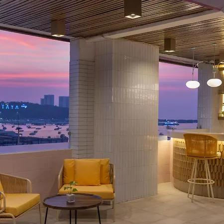 โรงแรม Cloudotel Walking Street