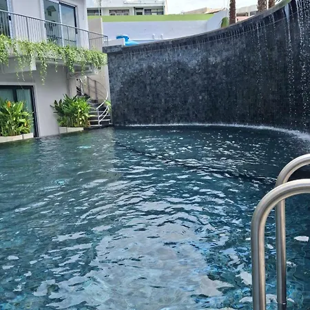 โรงแรมมารีน พลาซ่า พัทยา 3*