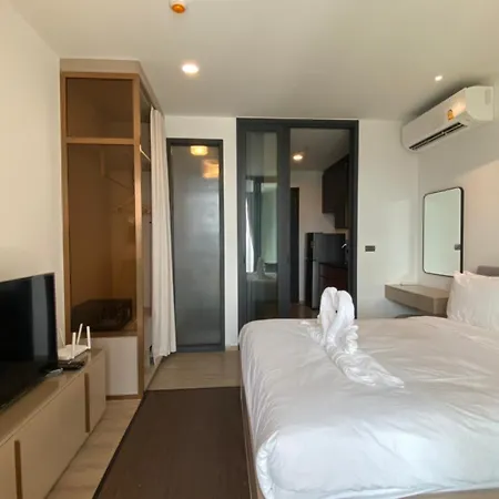Apartment The Edge X Monthstayz Thailand Pattaya