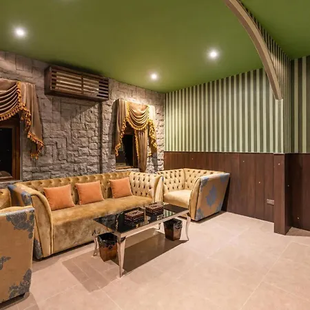 The Castle Pratumnak Hill 6 Bedroom Apartment *