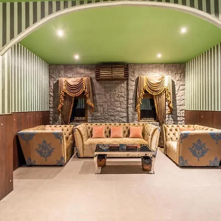 The Castle Pratumnak Hill 6 Bedroom