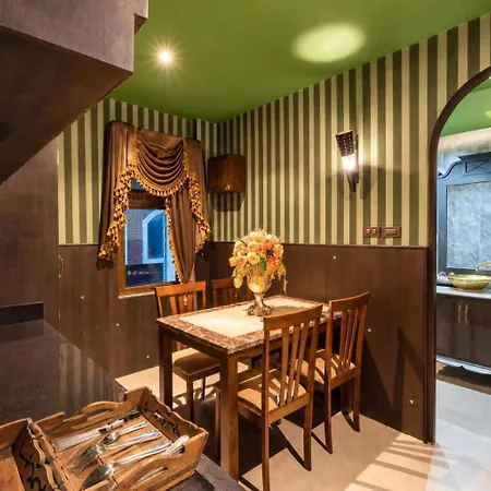 The Castle Pratumnak Hill 6 Bedroom